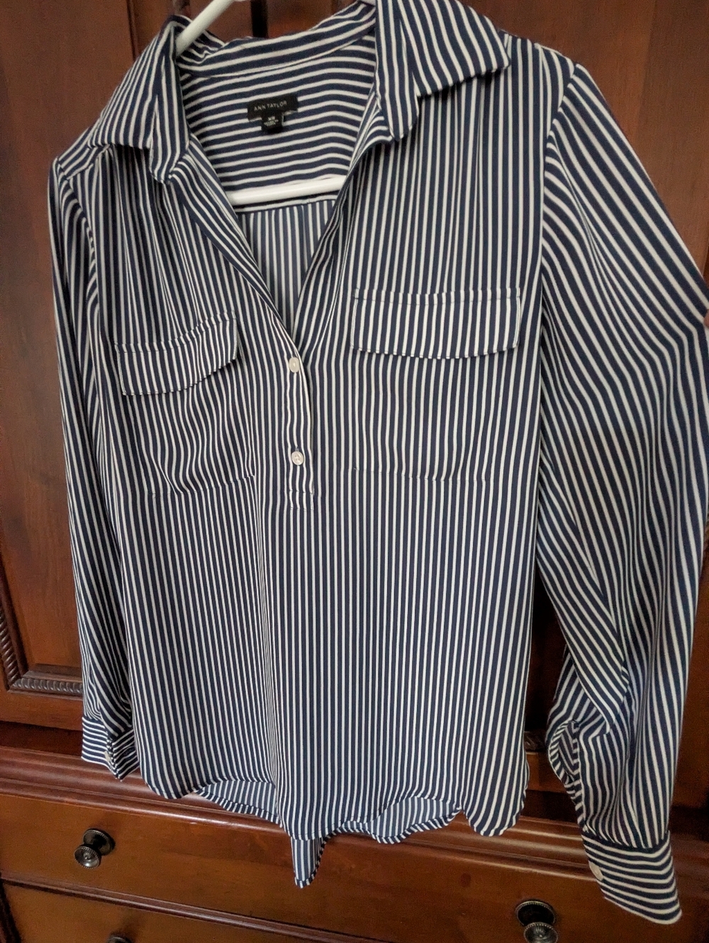 Ann Taylor Navy Striped Women's Blouse Sz XS - Picture 6 of 9